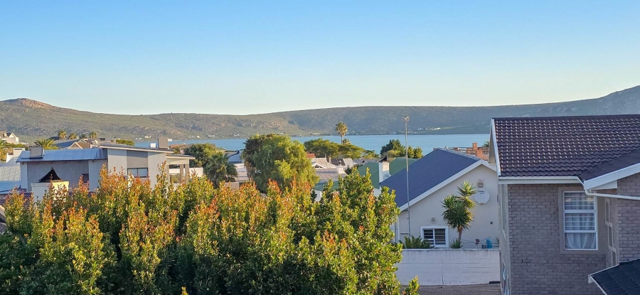 4 Bedroom Property for Sale in Myburgh Park Western Cape